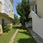 Iris Maisonettes And