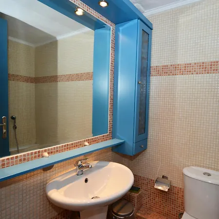 Апартаменты Iris Maisonettes And *
