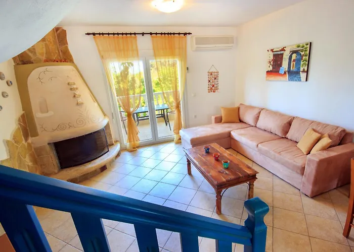 Iris Maisonettes And *