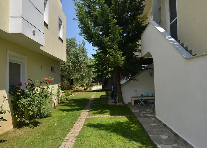 Iris Maisonettes And